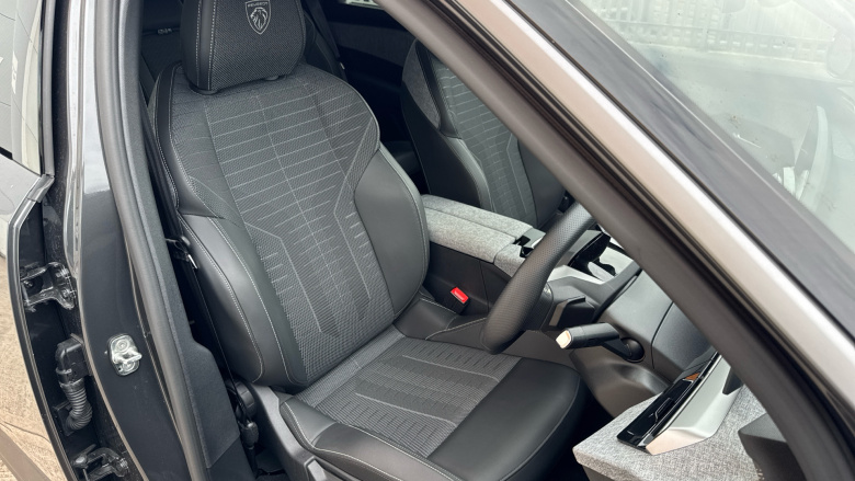 Peugeot 5008 1.2 Hybrid 136 GT 5dr e-DSC6 Petrol Estate